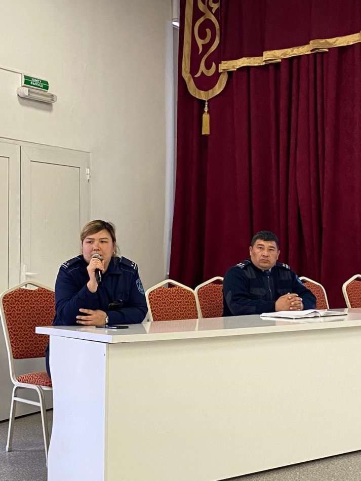 «Құқық бұзушылықтың алдын алу-басты міндет» тақырыбында кездесу