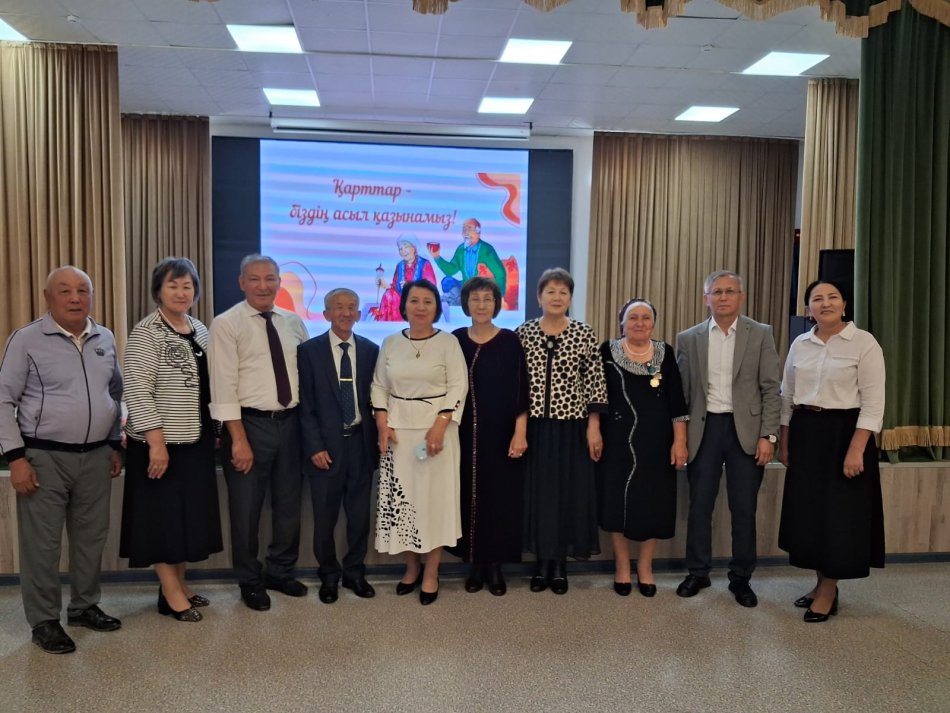 «Қарттарын қадірлеген – ел ардақты»